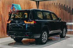 تۆیۆتا لاند کروزەر